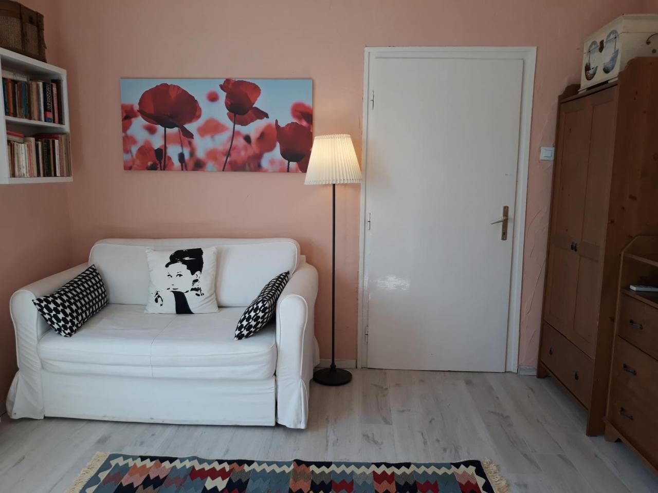 Fueloep Villa Apartmanhaz Balatonszepezd Exteriér fotografie