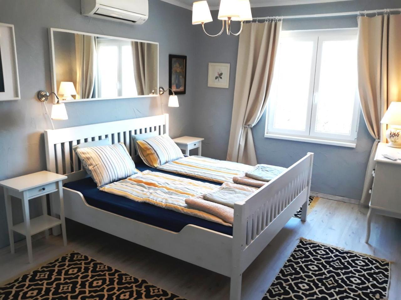 Fueloep Villa Apartmanhaz Balatonszepezd Exteriér fotografie
