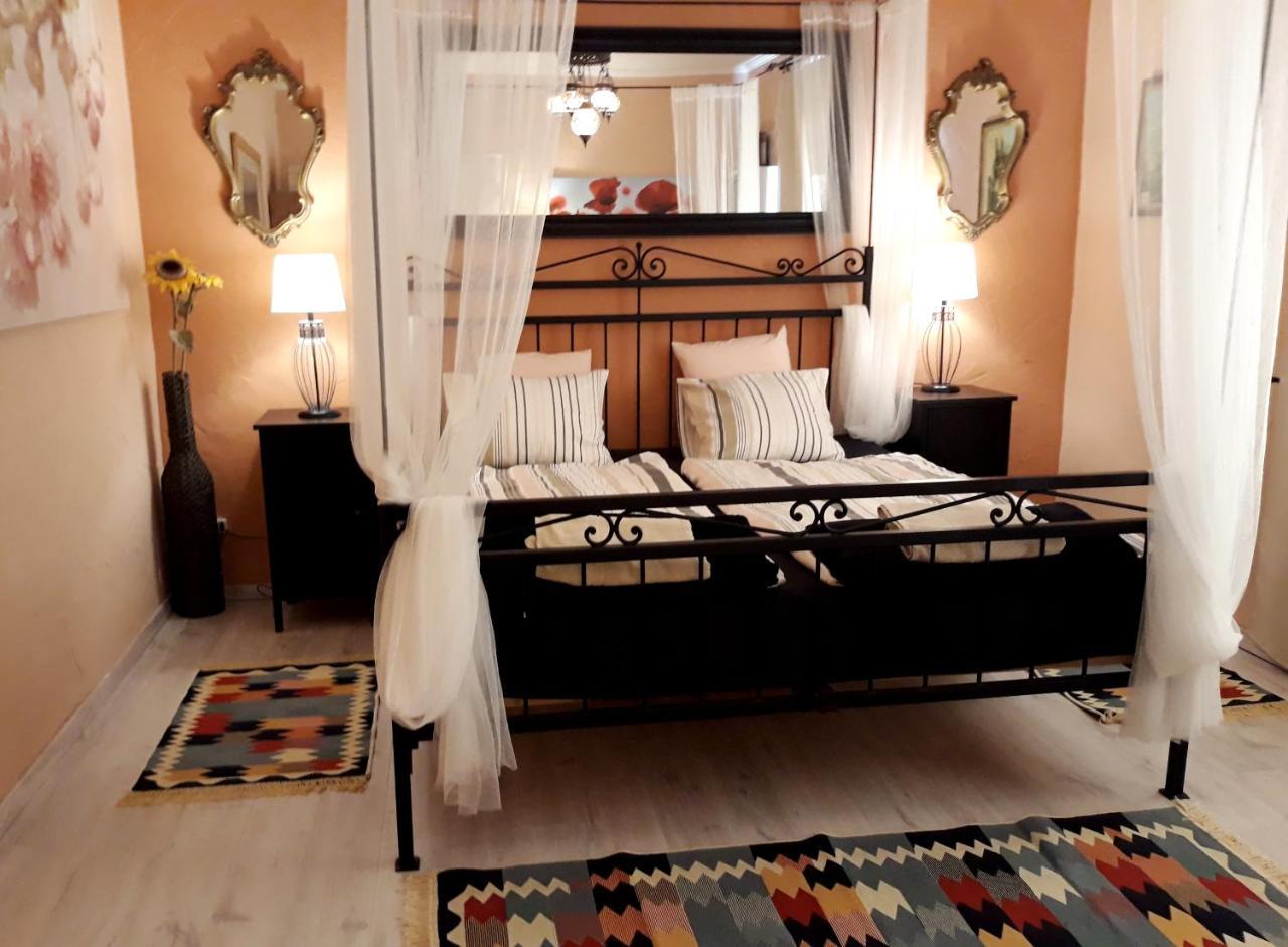 Fueloep Villa Apartmanhaz Balatonszepezd Exteriér fotografie