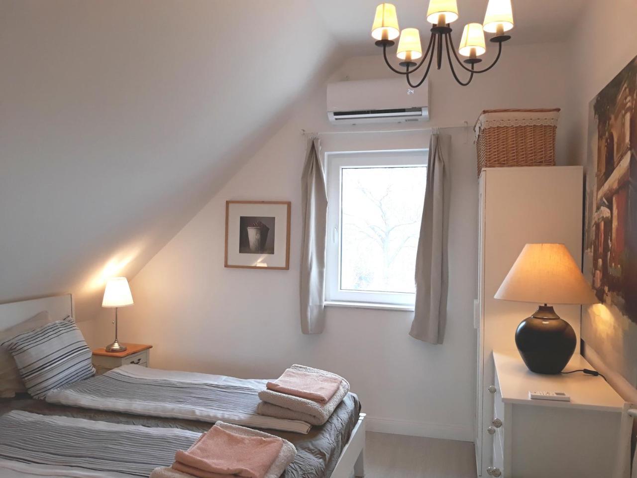 Fueloep Villa Apartmanhaz Balatonszepezd Exteriér fotografie