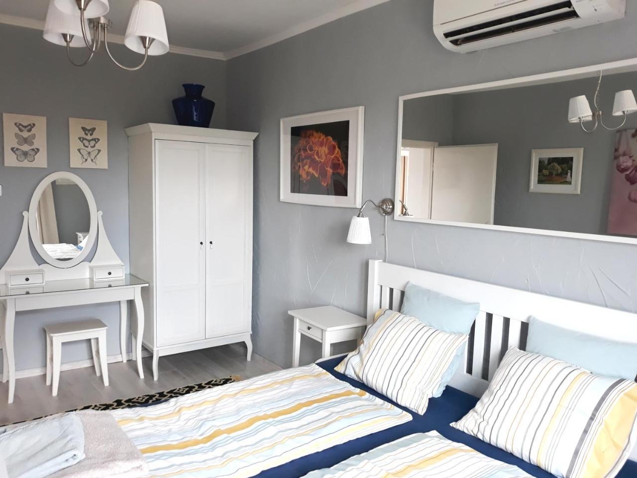 Fueloep Villa Apartmanhaz Balatonszepezd Exteriér fotografie